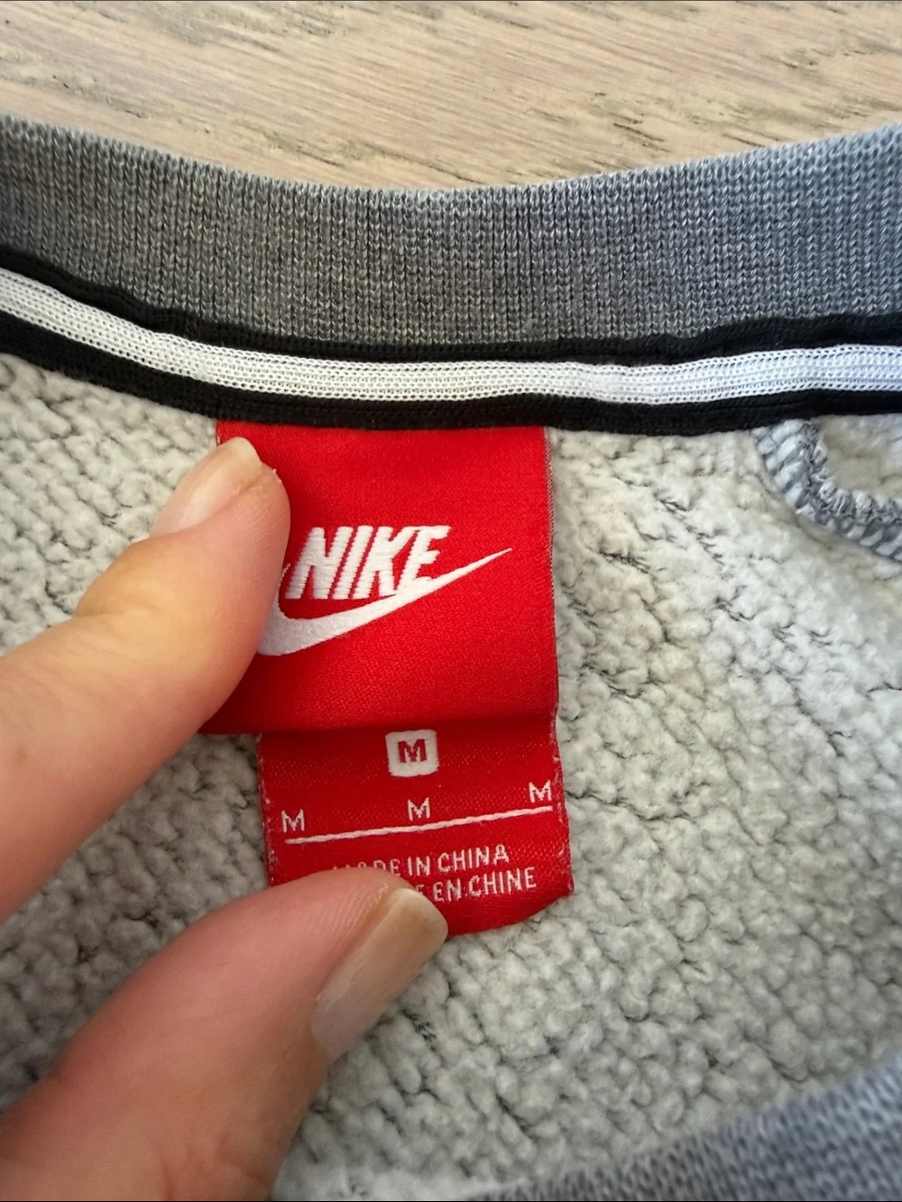 Nike lightweight crewneck